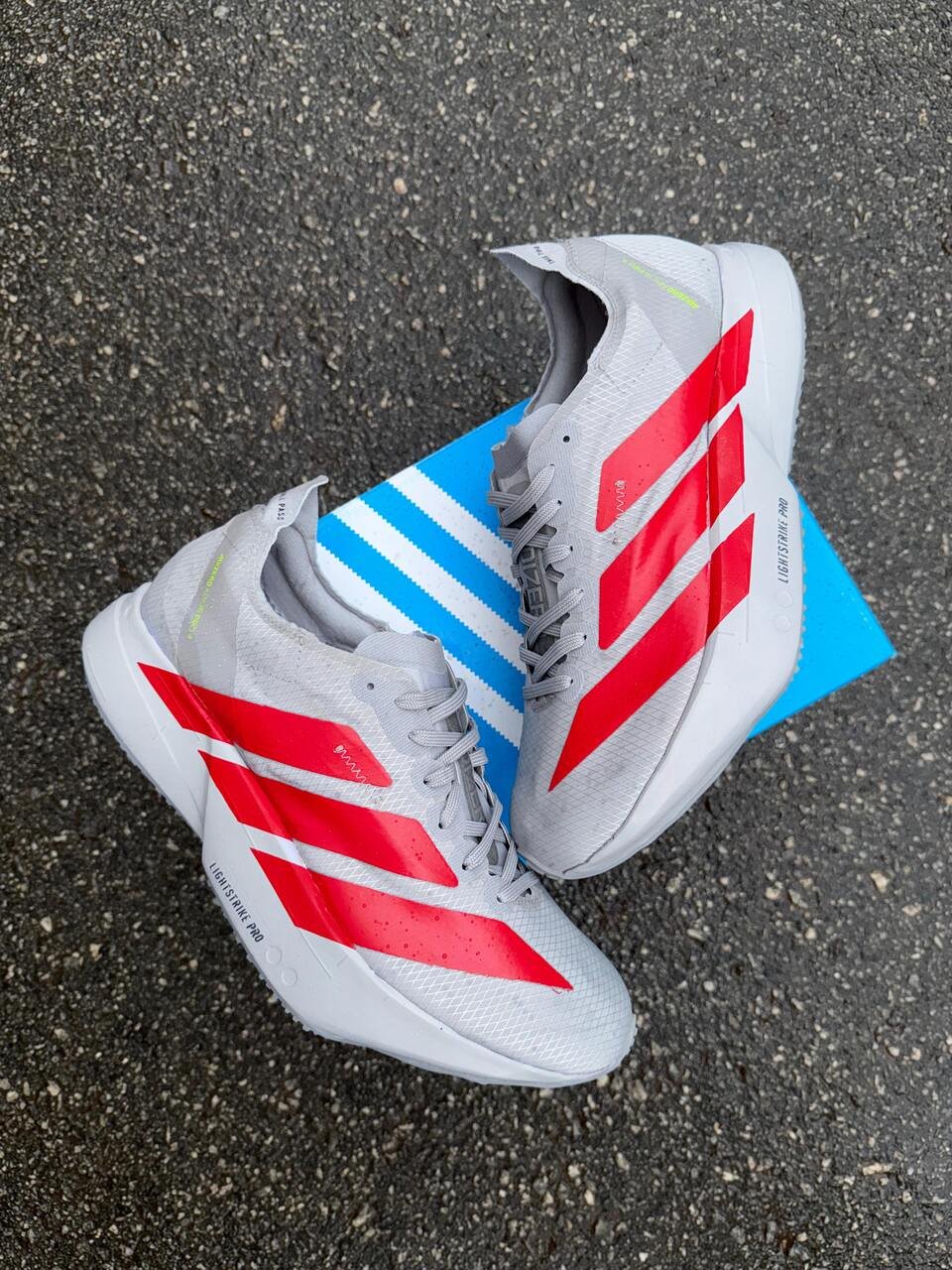 3 Adizero Pro 4 Cinza - Imagem 1