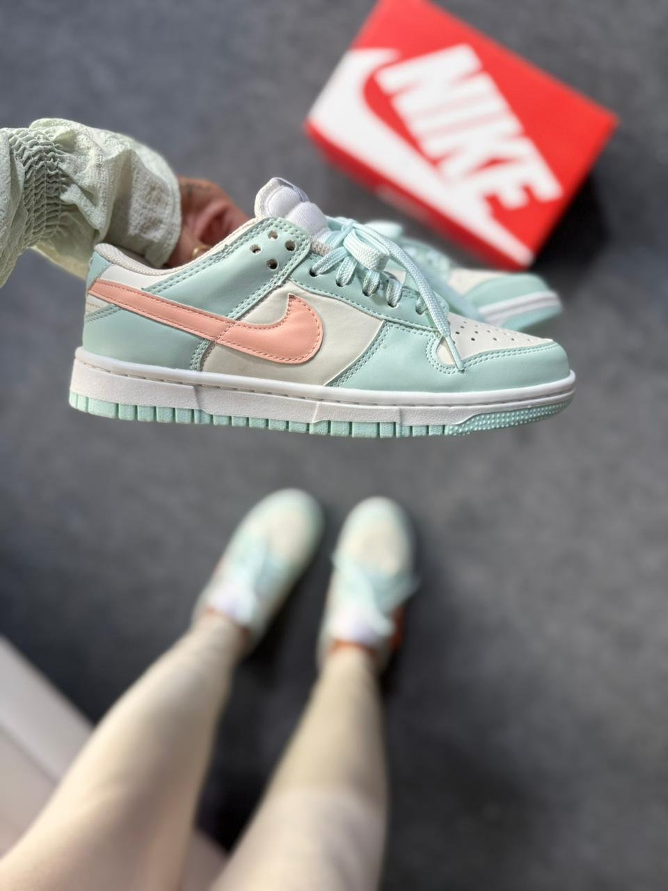 WhatsApp Image 2026-04-16 at 11.38.31 (1) Sb Dunk Low Turquesa - Imagem 1
