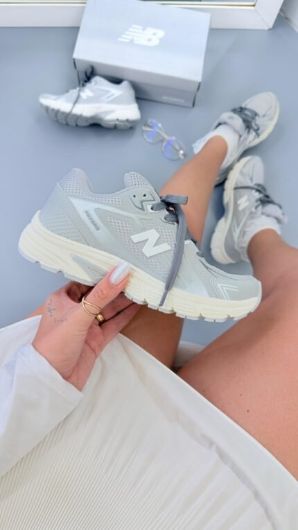 New Balance Abzorb Cinza
